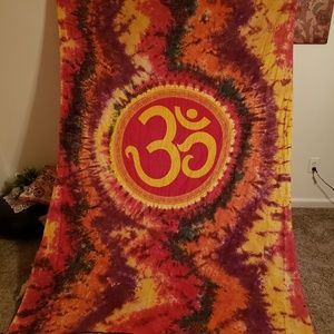 Tie dye Om symbol Tapestry